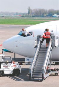 PH-XRY @ EHRD - Transavia. Door closed then via the cockpit window into the plane !!! - by Henk Geerlings