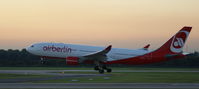D-ALPC @ EDDL - Air Berlin, landing at Düsseldorf Int´l (EDDL) - by Andre´ Gendorf