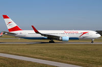 OE-LAT @ VIE - Austrian Airlines - by Joker767