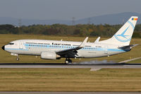 YR-BGG @ VIE - Tarom