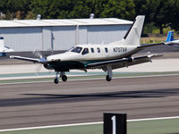 N707AV @ KSMO - N707AV arriving on RWY 21 - by Torsten Hoff