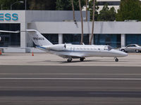 N409CS @ KSMO - N409CS taxiing - by Torsten Hoff