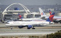 N712TW @ KLAX - Departing LAX - by Todd Royer