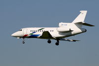 VP-CGE @ EBBR - Descending to RWY 25L - by Daniel Vanderauwera