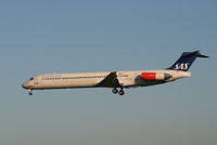 OY-KGT @ EBBR - Early arrival of flight SK589 to RWY 25L