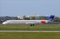 SE-DIL @ EDDS - Mcdonnell Douglas MD-82 - by Jerzy Maciaszek