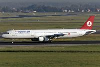 TC-JMD @ EBBR - decelerating after touchdown - by Friedrich Becker
