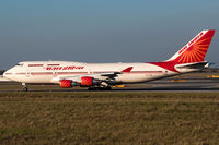 VT-EVA @ LOWW - VT-EVA with Indian's president Pratibha Patil leaves Vienna after their visit.
