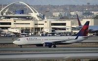 N395DN @ KLAX - Arriving at LAX - by Todd Royer