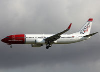 LN-NOL @ LEBL - Landing rwy 25R - by Shunn311