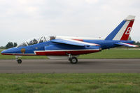 E135 @ LIPI - Patrouille de France - by Loetsch Andreas