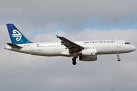 ZK-OJQ @ NZAA - At Auckland - by Micha Lueck