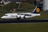 D-AVRA @ EBBR - vacating the runway - by Friedrich Becker