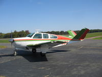 N976DS @ KOMH - Orange, VA - by Ronald Barker