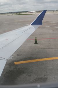 N169GJ @ KORD - Ready to fly CYUL - by Daniel Vanderauwera