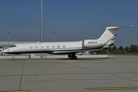 N800JH @ LOWW - Gulfstream 550