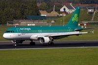 EI-DVH @ EBBR - decelerating after touchdown - by Friedrich Becker