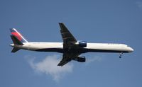 N582NW @ MCO - Delta 757-300