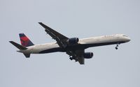 N596NW @ MCO - Delta 757-300