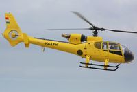 HA-LFH @ EGSH - Arriving at Saxon Air.
