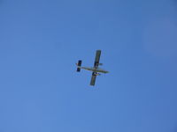 N204EH @ KOMH - Short final Orange - by Ronald Barker