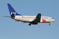 LN-TUA @ EBBR - Flight SK4743 is descending to RWY 02