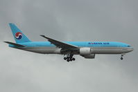 HL7574 @ CYYZ - Korean Air B777 on approach to Runway 24 at Toronto Pearson