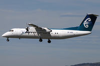 ZK-NEE @ NZCH - finals to 02 - by Bill Mallinson