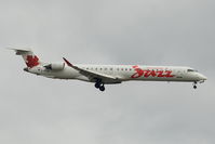 C-FTJZ @ CYYZ - Jazz 2005 Canadair CL-600-2D15 Regional Jet CRJ-705ER, c/n: 15047