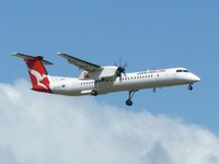 VH-QOR @ YMML - Dash 8 400 VH-QOR on approach to rwy 27 Tullamarine