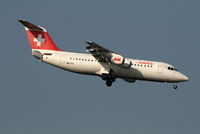 HB-IYZ @ EBBR - Arrival of flight LX778 to RWY 02