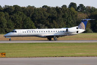 N13968 @ ORF - United Express (Express Jet Airlines) N13968 (FLT BTA5995) from Chicago O'Hare Int'l (KORD) rolling out on RWY 5.