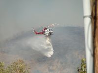 N301FD @ PAI - Dropping water on the Brush Fire on the fringe of a quiet neighborhood in the north end of the San Fernando Valley at 11880 Terra Vista Way. N/E of Barton/Whiteman air space - by Helicopterfriend