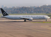 N76055 @ AMS - Taxi to the runway of Schiphol Airport - by Willem Goebel