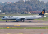 D-AISW @ AMS - Taxi to the runway of Schiphol Airport - by Willem Goebel