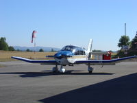 F-GLDE @ LFBJ - Picture taken aug 2005 before flight above Saint-Junien - by Martien Haasakker