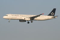 TC-JRB @ EBBR - Arrival of flight TK1937 to RWY 20 - by Daniel Vanderauwera