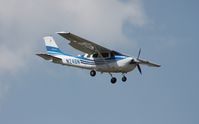 N246N @ ORL - Cessna 206H