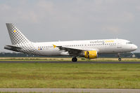 EC-JFH @ EHAM - Vueling A320 - by Andy Graf-VAP
