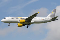 EC-HTD @ EHAM - Vueling A320 - by Andy Graf-VAP