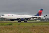 N858NW @ EHAM - Delta Airlines A330-200 - by Andy Graf-VAP