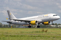 EC-HTD @ EHAM - Vueling A320 - by Andy Graf-VAP