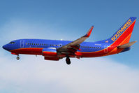 N744SW @ LAS - visitor - by Wolfgang Zilske