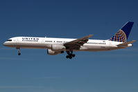 N580UA @ LAS - visitor - by Wolfgang Zilske