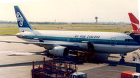 ZK-NBI @ SYD - Air New Zealand - by Henk Geerlings