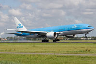 PH-BQA @ EHAM - KLM 777-200 - by Andy Graf-VAP