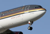 JY-AID @ KORD - Short final for 14R - Oct. 2011 - by John Meneely