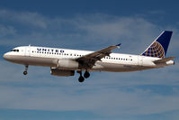 N444UA @ LAS - visitor - by Wolfgang Zilske