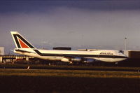 I-DEMF @ EHAM - Alitalia B747-243B  Schiphol Amsterdam
Early   1980 's - by Jan van Andel