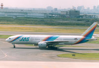 JA009D @ RJTT - JAS - JAL - by Henk Geerlings